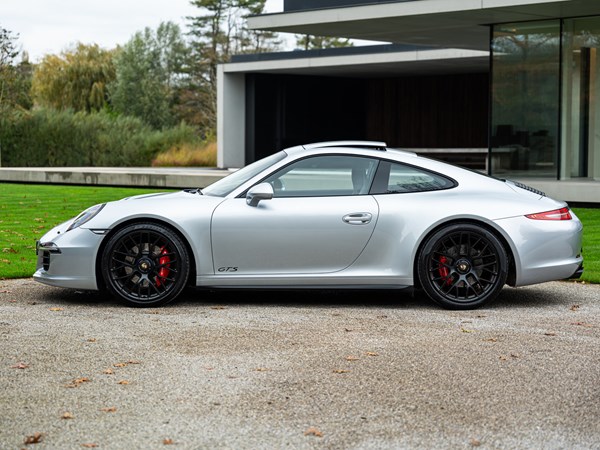 PORSCHE 991.1 C2 GTS COUPE - MANUAL